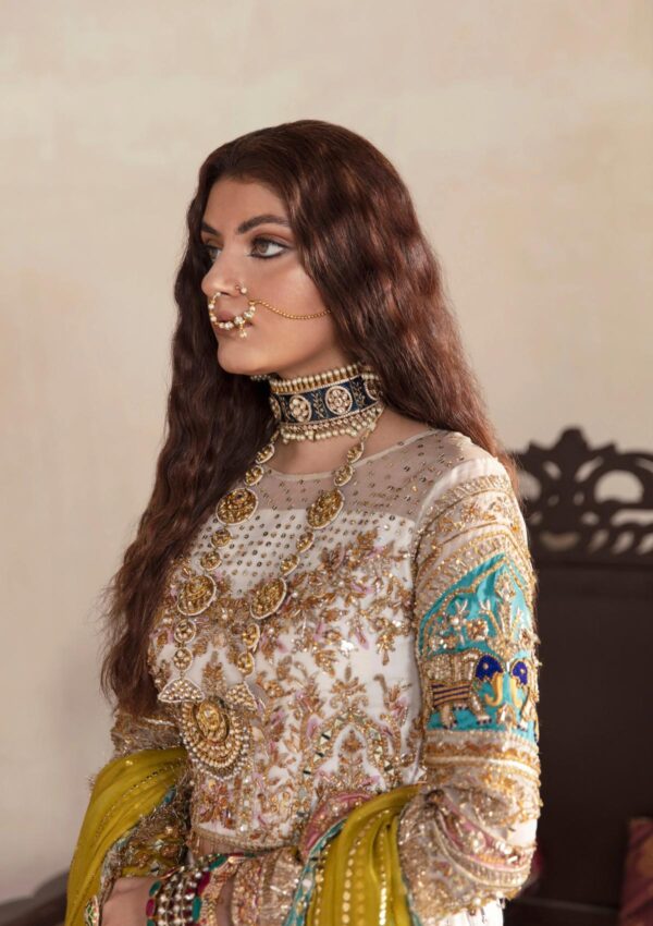 Maria Osama Khan Jahan Ara Virsa Formal Collection - Image 4