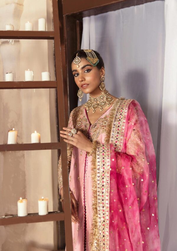 Maria Osama Khan Parisa Virsa Formal Collection - Image 3