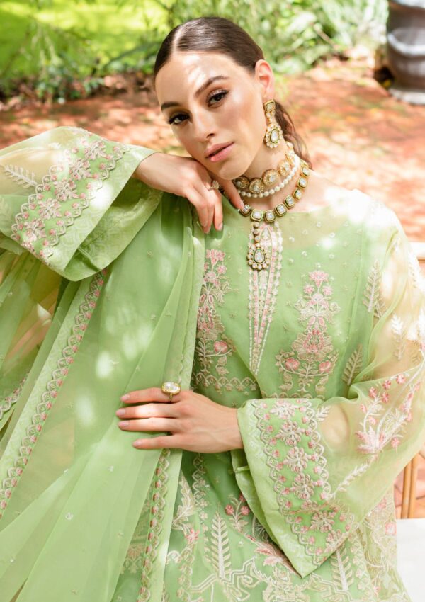 Maryum & Maria Lilly Green D 23506 Sorina