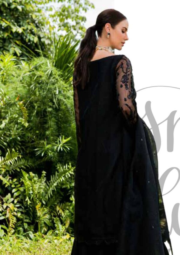 Maryum & Maria Raven D 23507 Sorina