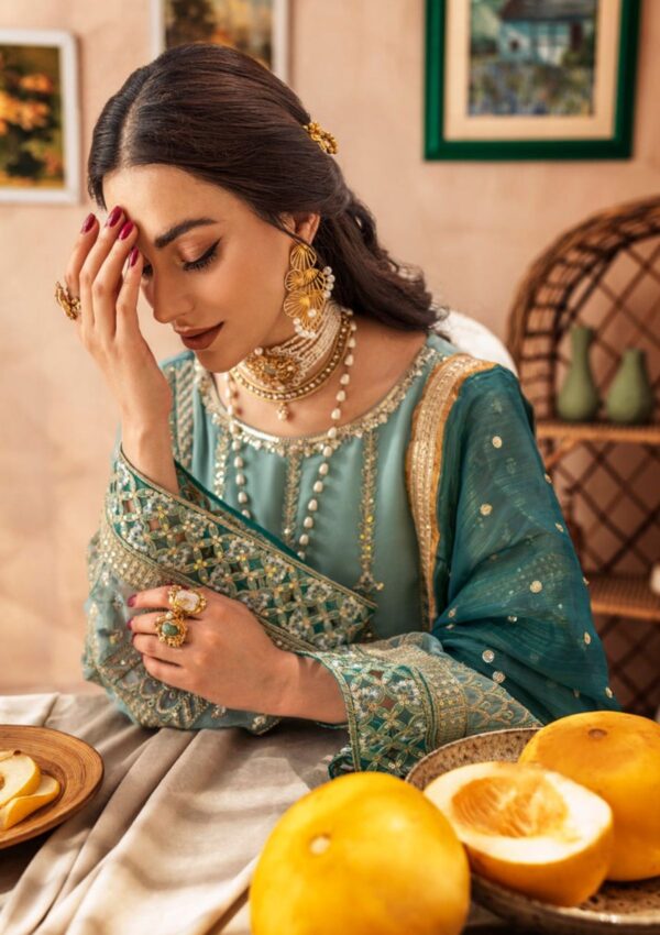 Mashq Shimmer Moss Qfd 0068 Zainab