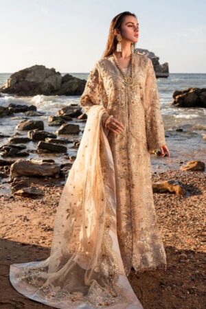 Muneefanaz Claire Versailles