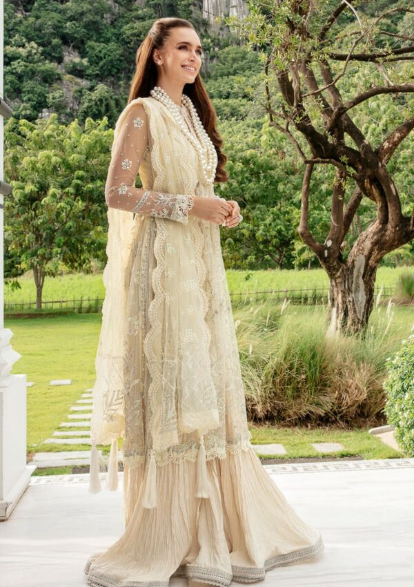 Saad Shaikh Oai Luminous Formal Collection - Image 4