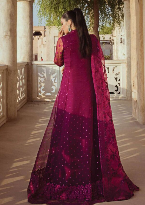 Zainab Chottani Ainaz D 05