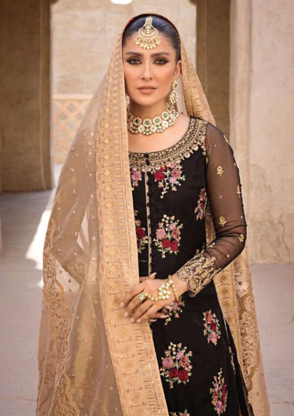 Zainab Chottani Dilbahar D 02