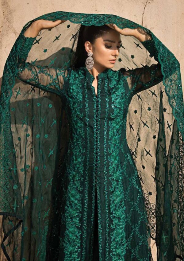 Zainab Chottani Zel Meerah D 10