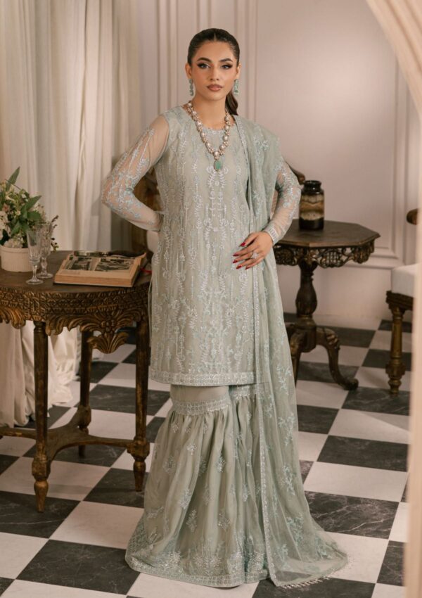 Zarif Iz24 02 Gulzaar Inayat Formal Collection