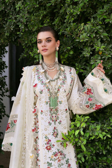 Republic Womenswear D7 A Mira